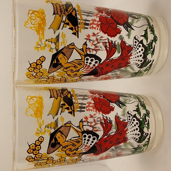 Set of two Geisha girl Juice glasses Japanese scape cherry blossoms reds